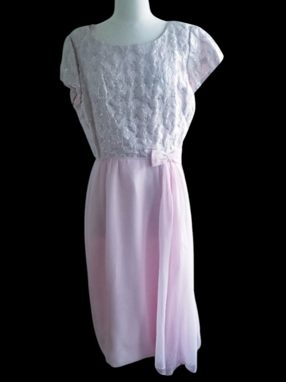 1950s Unlabeled Pink & Silver Party Dress
